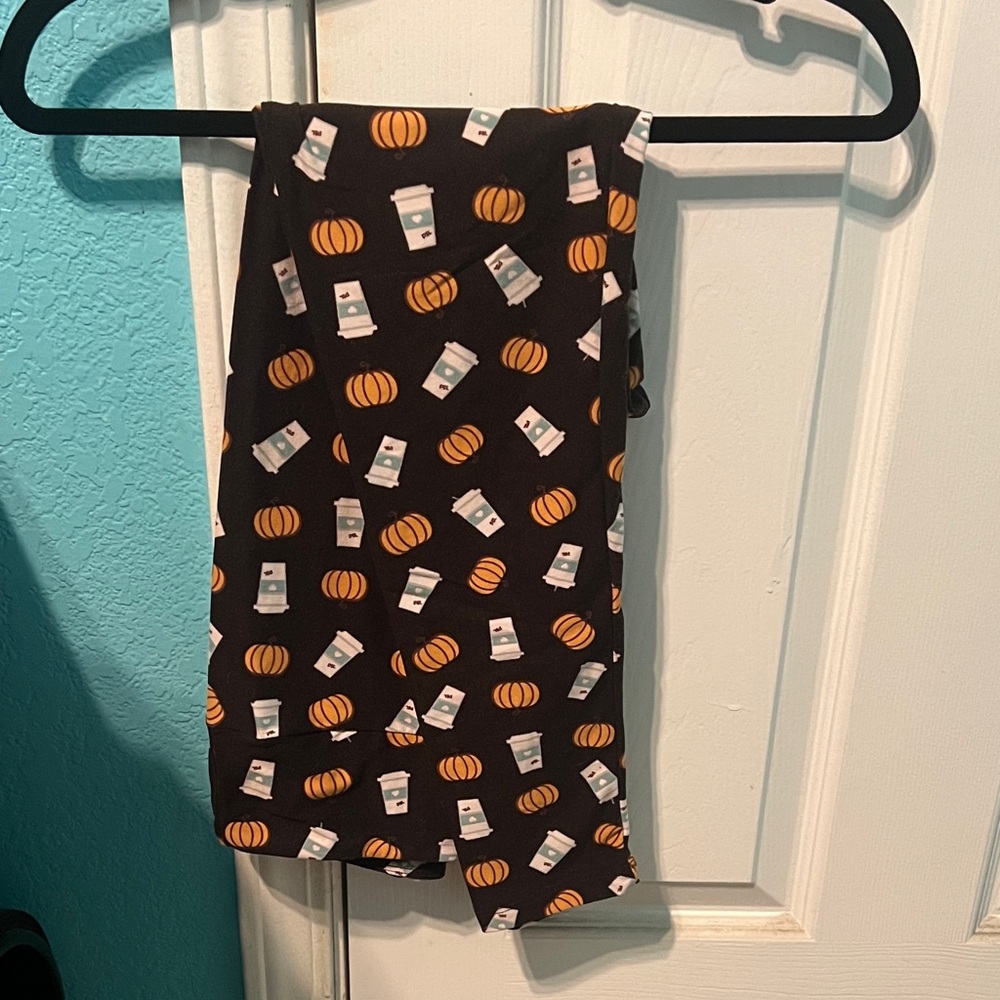 LuLaRoe Pumpkin Spiced Latte PSL Print Leggings